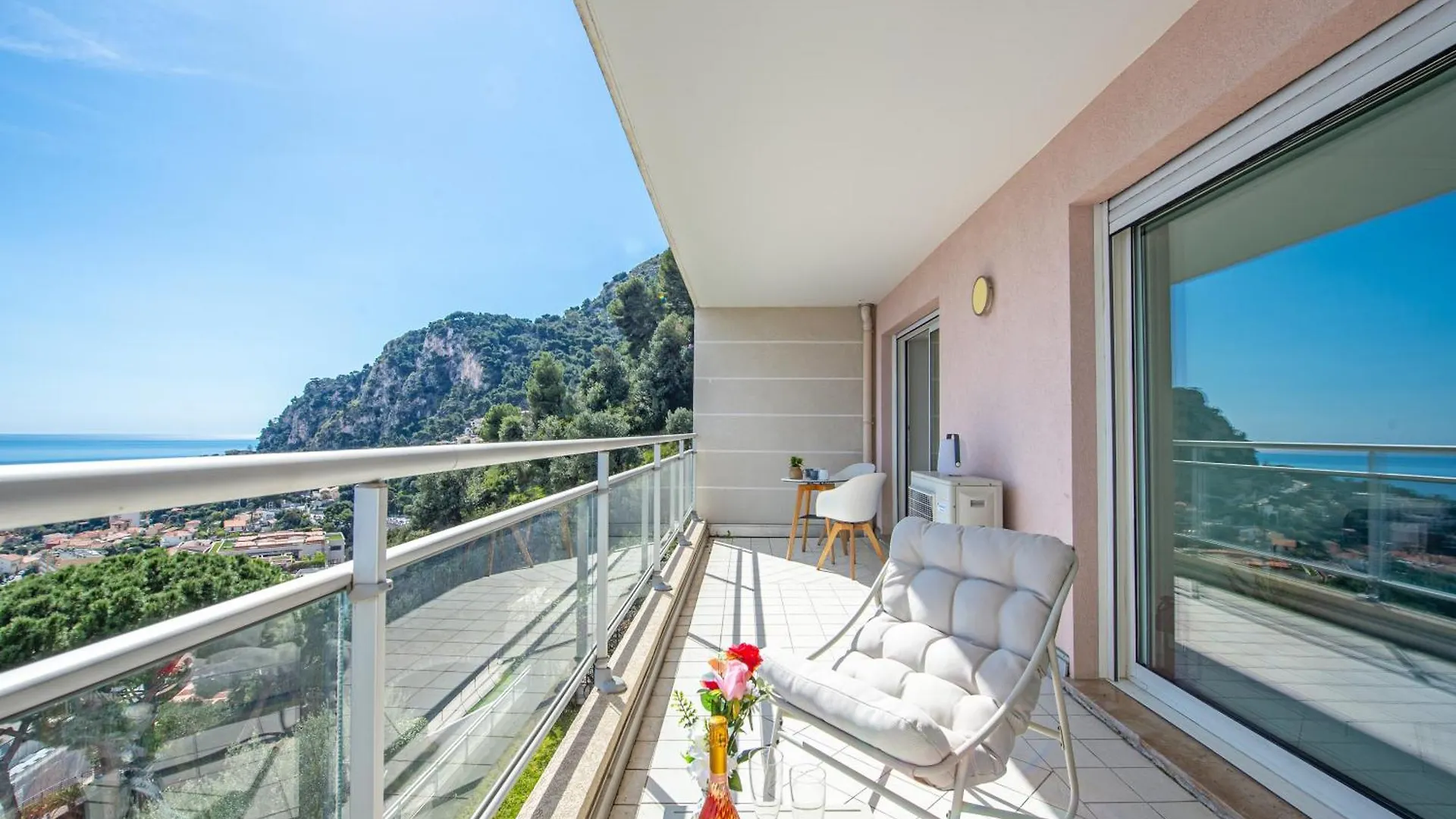 Jardins De Monaco - Vue Mer - Jacuzzi - Parking Cap-d'Ail