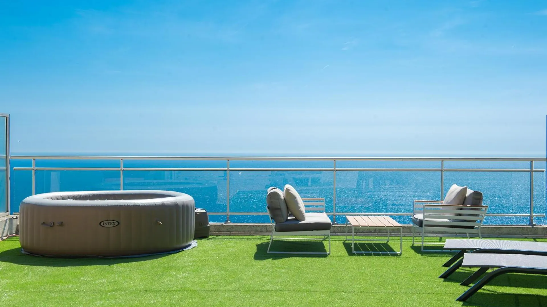 Jardins De Monaco - Vue Mer - Jacuzzi - Parking Cap-d'Ail