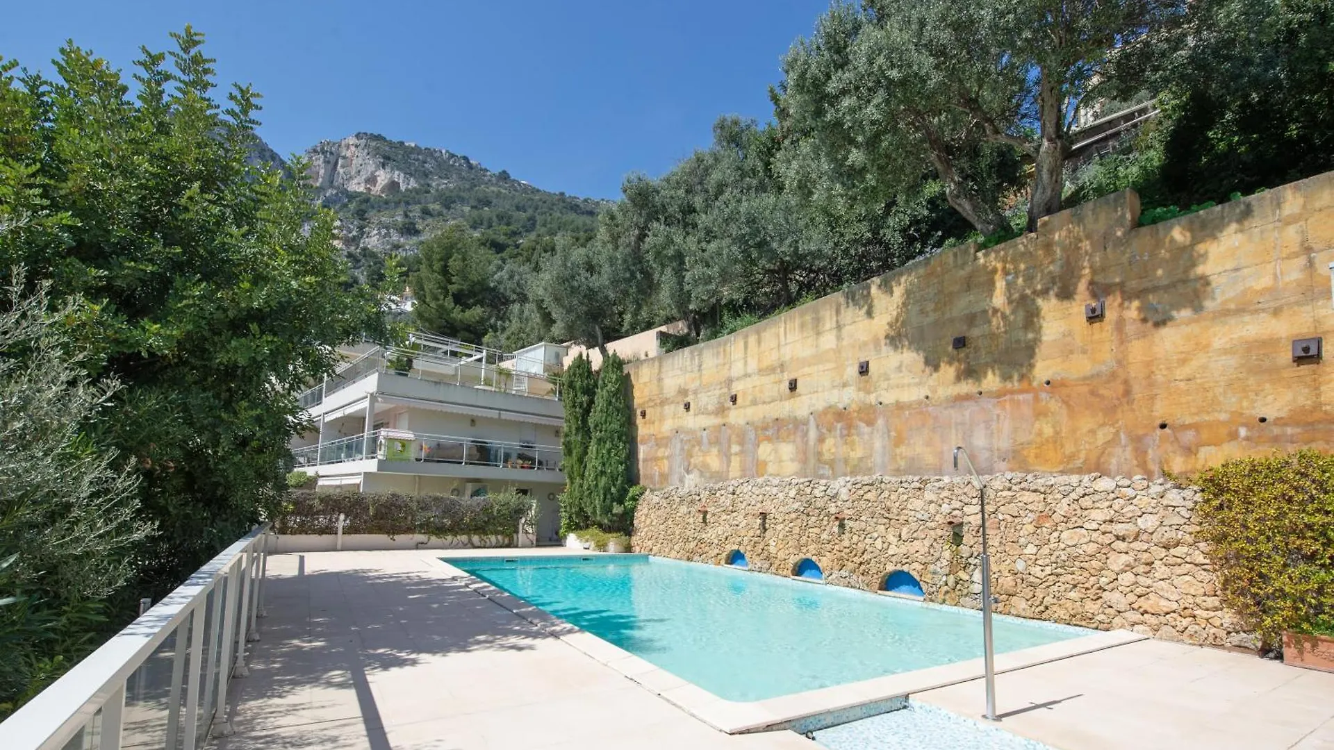 Jardins De Monaco - Vue Mer - Jacuzzi - Parking Cap-d'Ail Apartment